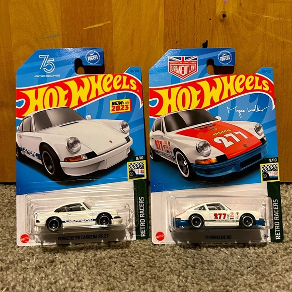 HOTWHEELS RARE PORSCHE SET 2023 2024 1-2/5 MINT BRAND NEW IN SEALED BOX!! - Picture 1 of 4